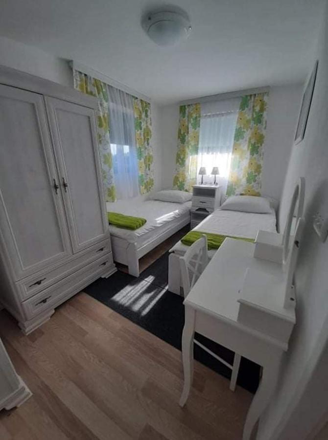Ruralna Kuca Za Odmor Viktorija Villa Caglin Luaran gambar